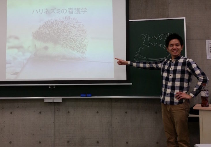 ハリネズミのこんぺい君、出張授業!